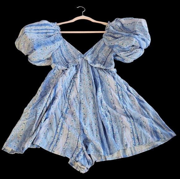NWT - Shop Neighbor MD Blue Boho Puffy Sleeve Mini Romper - Picture 2 of 8